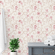 Banheiro-decorado-com-papel-de-parede-flroes-vintage-bege