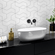 Banheiro-com-papel-de-parede-geometrico-linhas-modernas