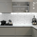 Cozinha-com-papel-de-parede-geometrico-linhas-modernas