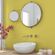 Banheiro-com-papel-de-parede-liso-amarelo-minion